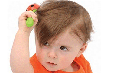 宝宝头发稀少是什么原因