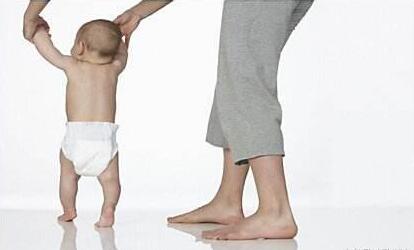 早教篇 掌握宝宝正确学走路时间 有利身体发育