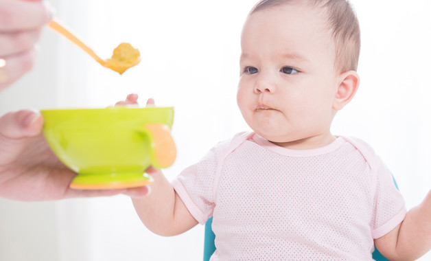 母乳转奶粉的正确方法