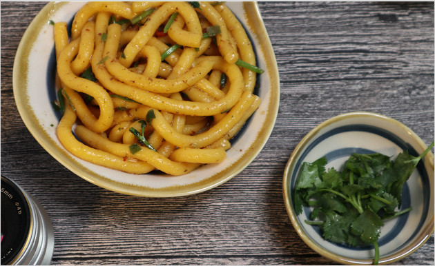 黄豆芽瘦肉蒸面条的做法