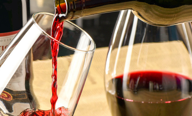 葡萄酒泡山楂能降血脂嘛